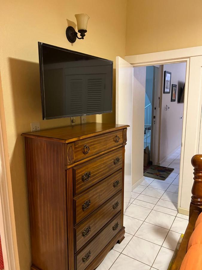 Lovely Modern 1Bedroom Overlooking Carribean Sea. Ocho Rios Exterior foto